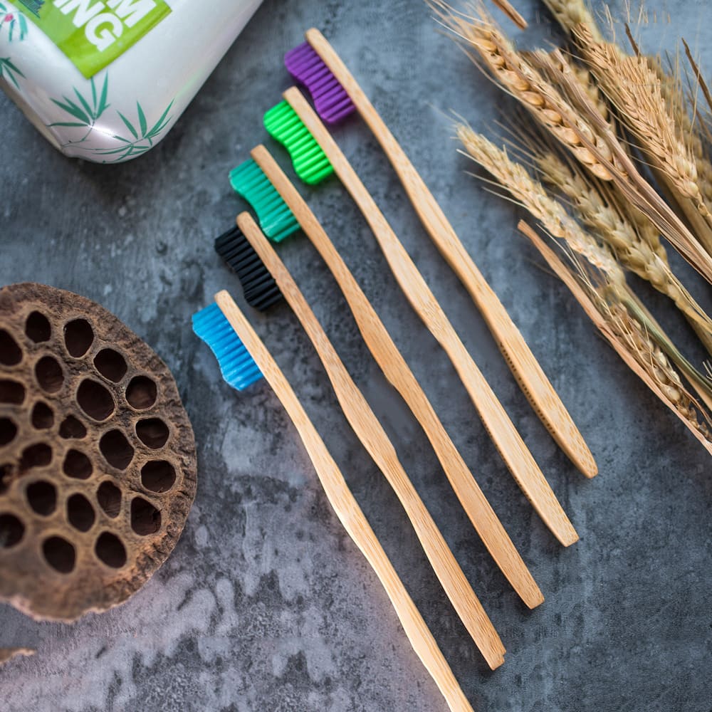 Zubní kartáček BAMBOO - Sada 4 kusů