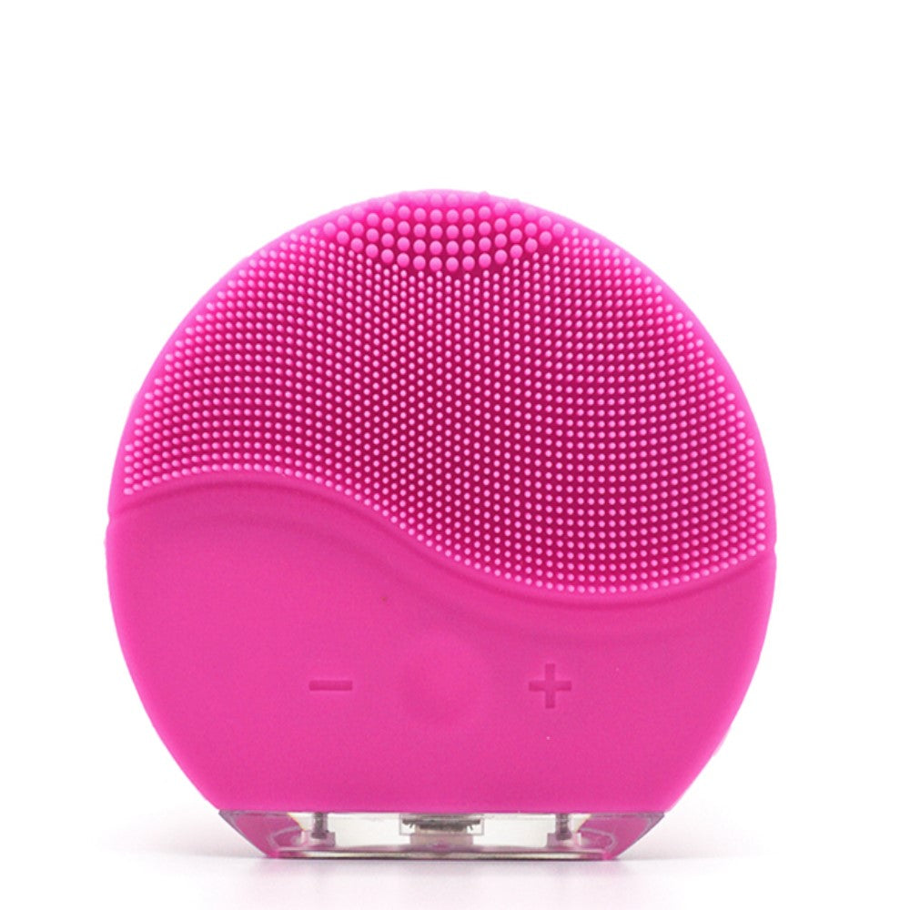 Zařízení na čištění a masáž obličeje